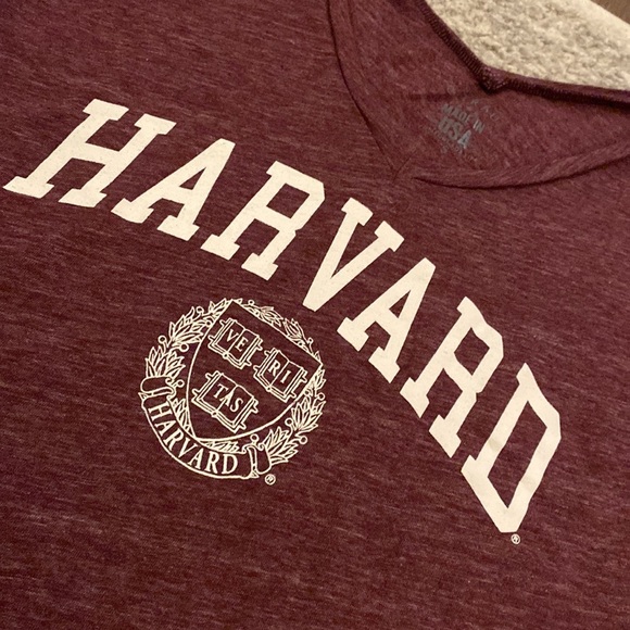 Womans U-TRAU Harvard Veritas T Shirt Ivy League Size S Made in USA Maroon - Picture 2 of 4